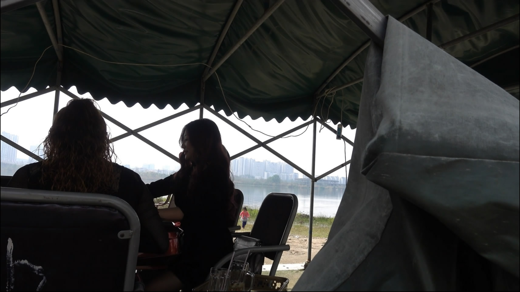 streetsnapshoep[00 04 05][20181210 213647 4]